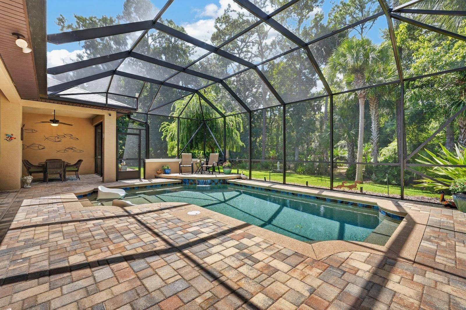 Large Screened Lanai