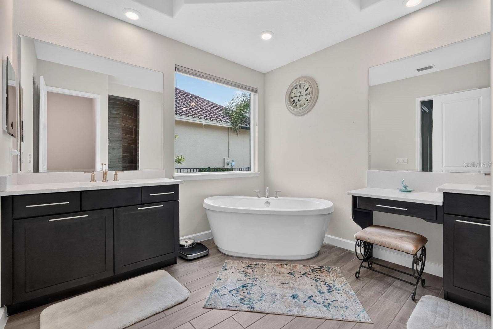 36 NEW WATER OAK DRIVE, Palm Coast, FL 32137 separate vanities with quartz countertops, soaking tub