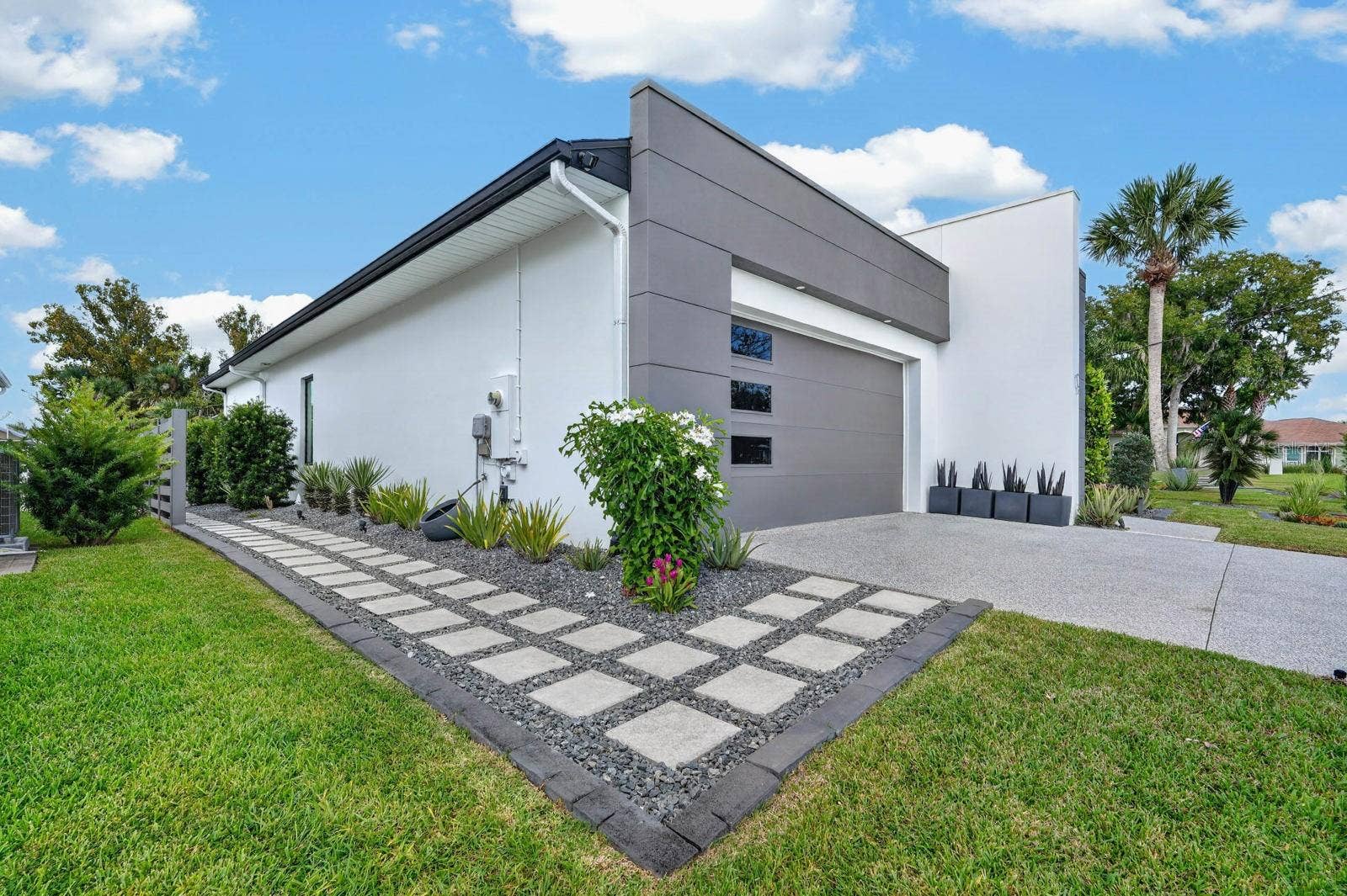 9 CROSSGATE COURT E, Palm Coast, FL 32137 9 CROSSGATE COURT E, Palm Coast, FL 32137