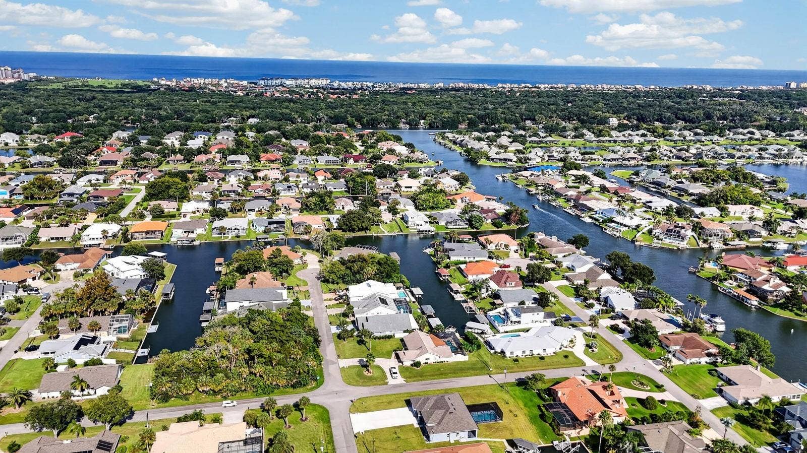 9 CROSSGATE COURT E, Palm Coast, FL 32137 9 CROSSGATE COURT E, Palm Coast, FL 32137