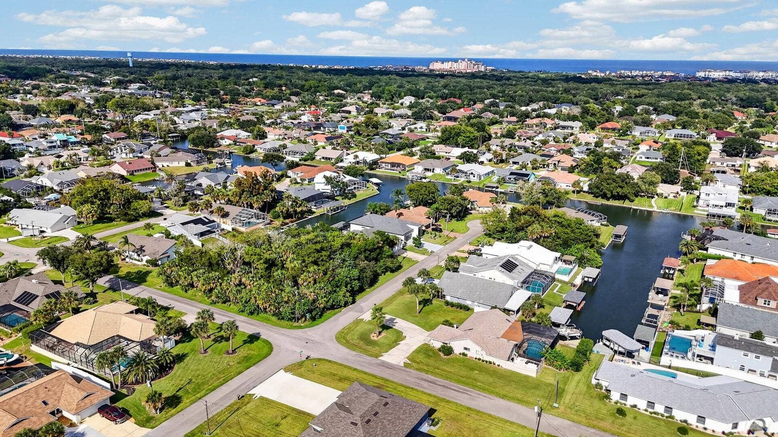 9 CROSSGATE COURT E, Palm Coast, FL 32137 9 CROSSGATE COURT E, Palm Coast, FL 32137