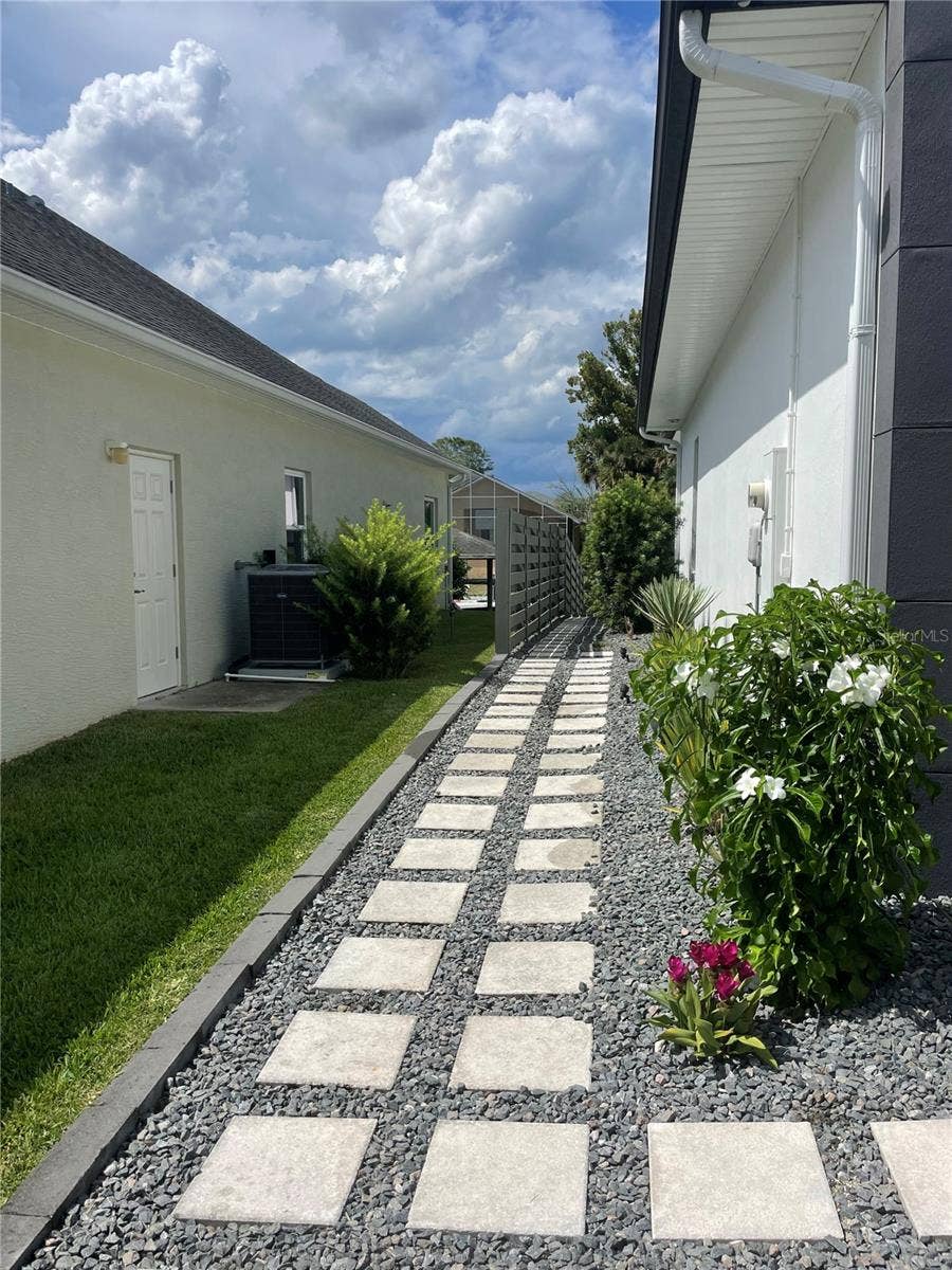 9 CROSSGATE COURT E, Palm Coast, FL 32137 9 CROSSGATE COURT E, Palm Coast, FL 32137