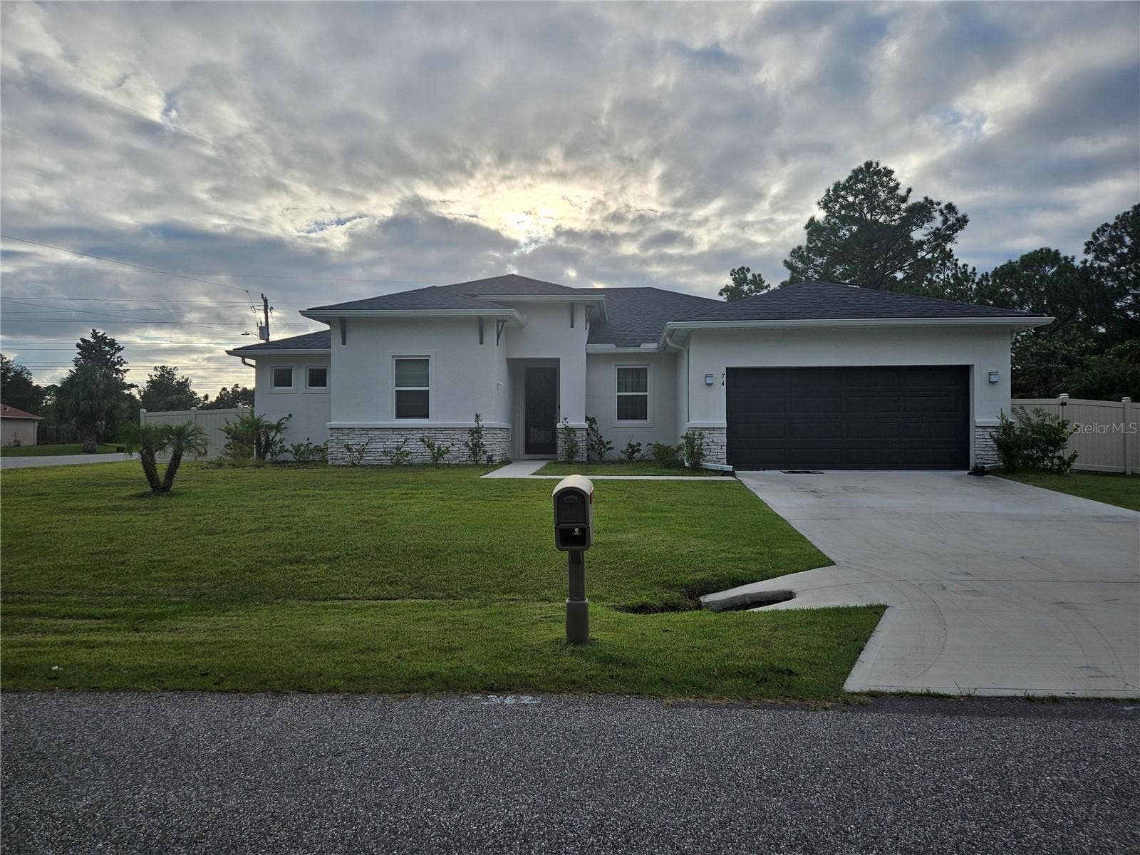 74 UHL PATH, Palm Coast, FL 32164 74 UHL PATH, Palm Coast, FL 32164