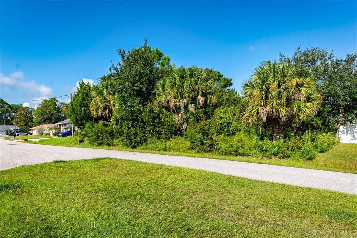 7 BIG BEAR LANE, Palm Coast, FL 32137