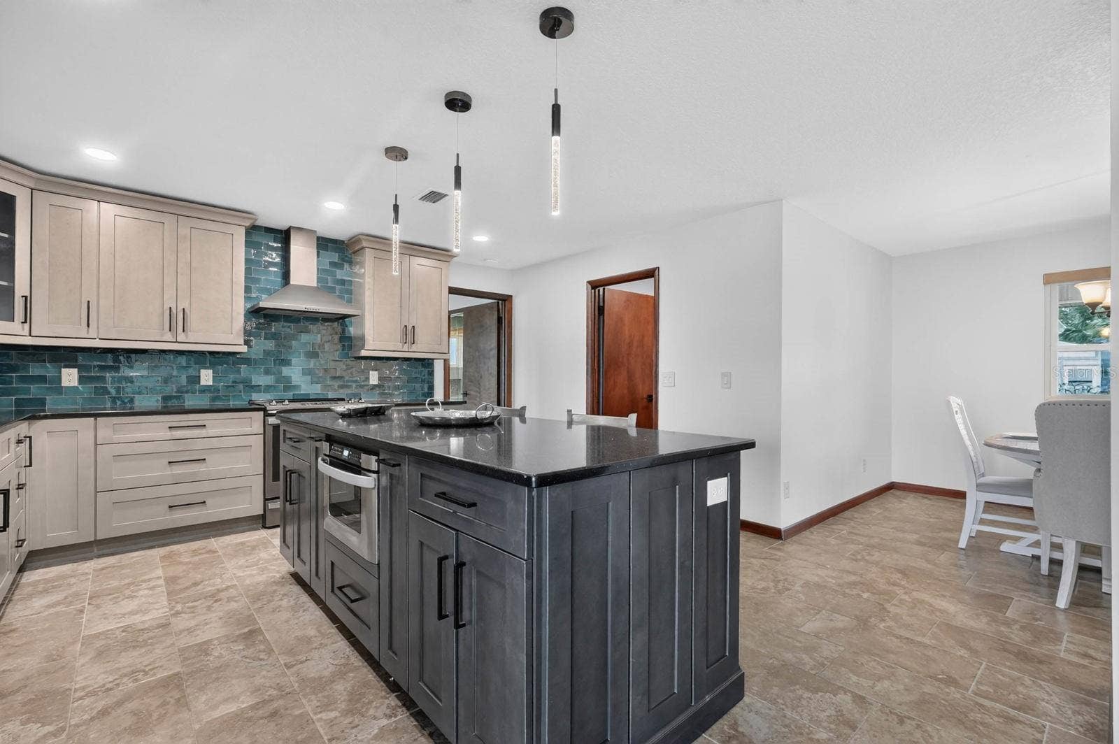 22 EMERALD CIRCLE, Ormond Beach, FL 32174 22 EMERALD CIRCLE, Ormond Beach, FL 32174