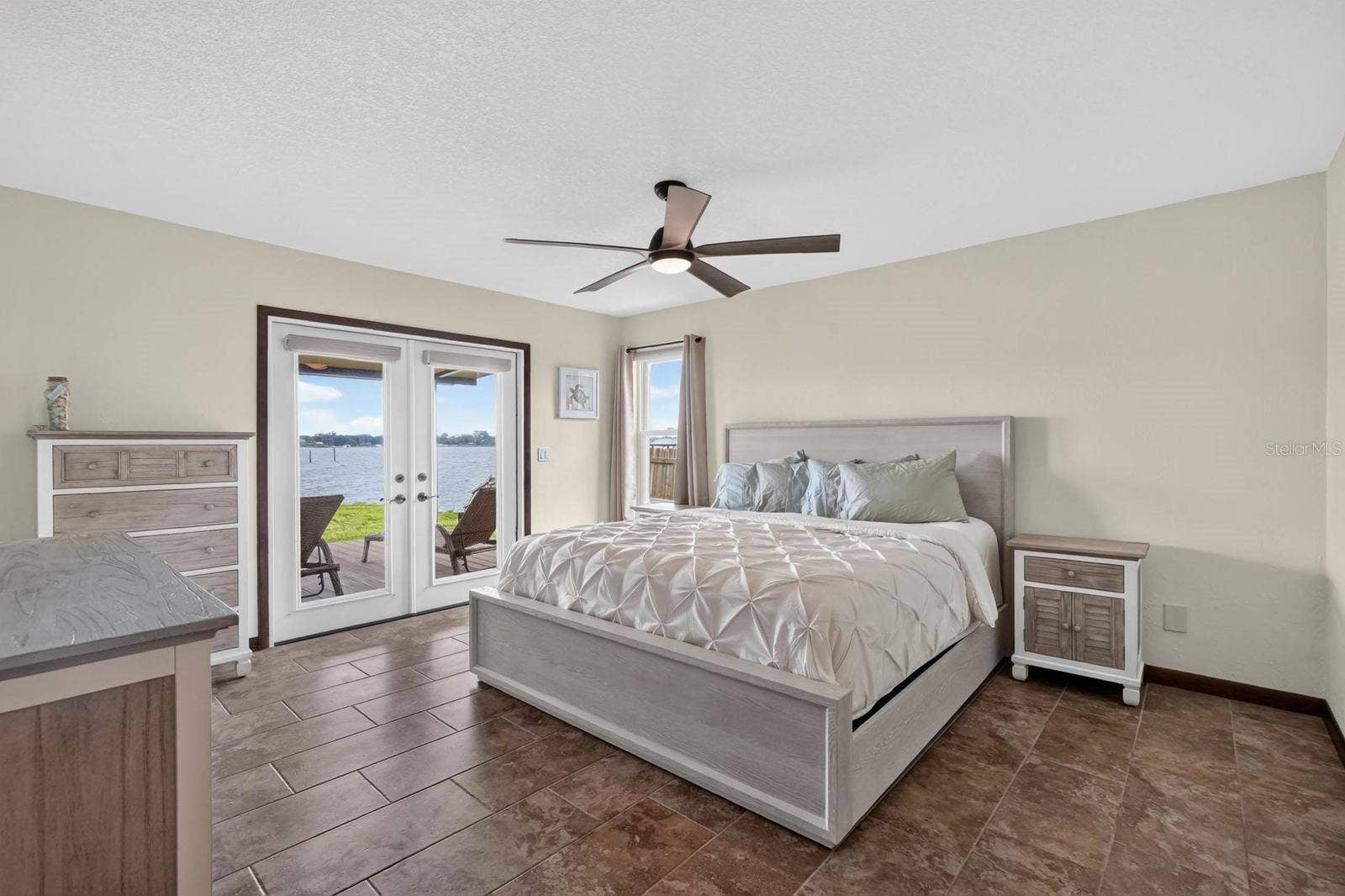22 EMERALD CIRCLE, Ormond Beach, FL 32174 22 EMERALD CIRCLE, Ormond Beach, FL 32174
