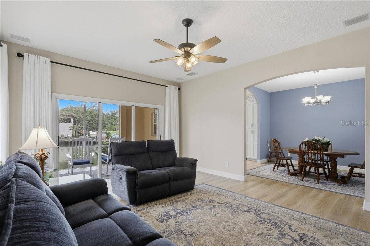 2 MARINA POINT PLACE, Palm Coast, FL 32137