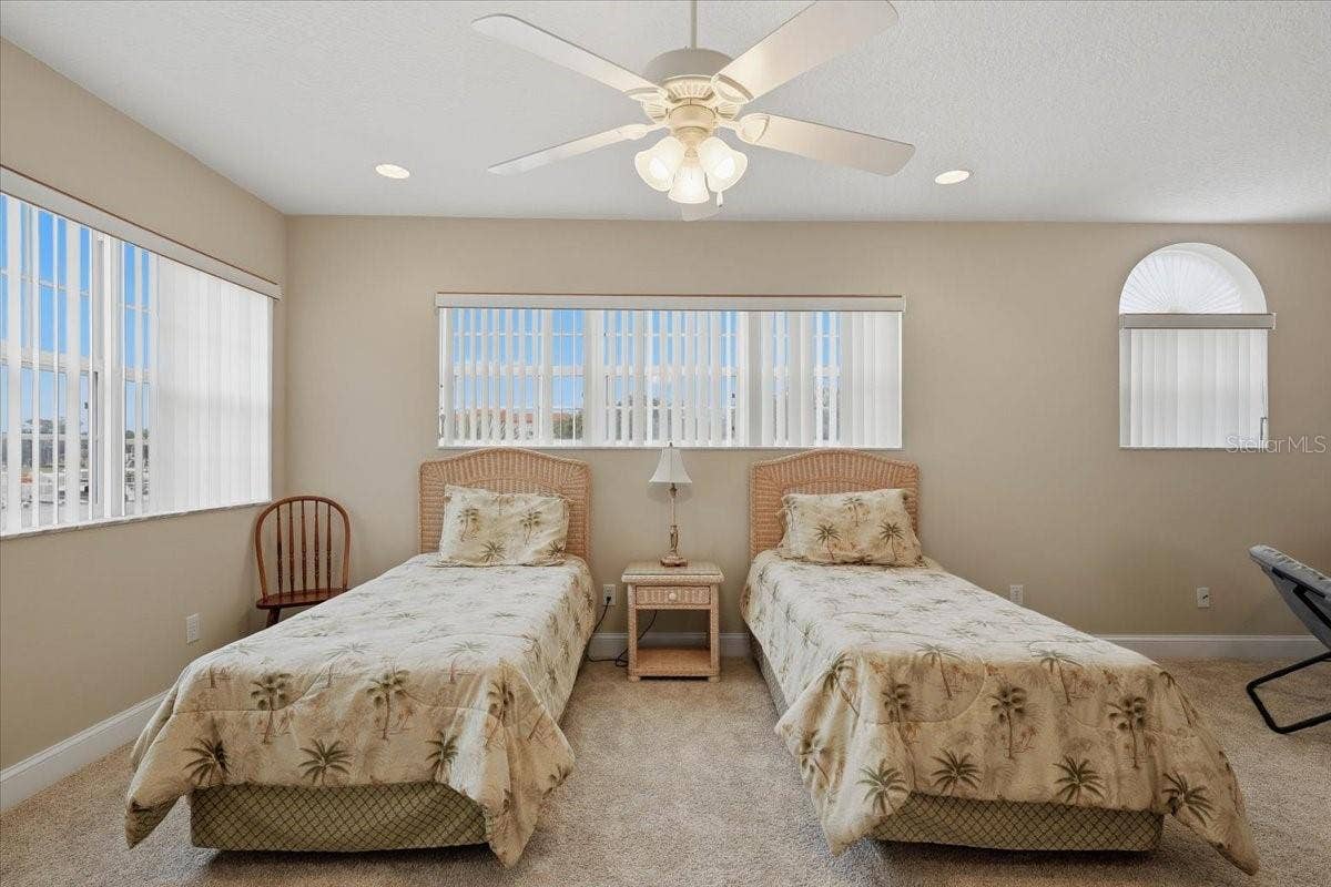 2 MARINA POINT PLACE, Palm Coast, FL 32137