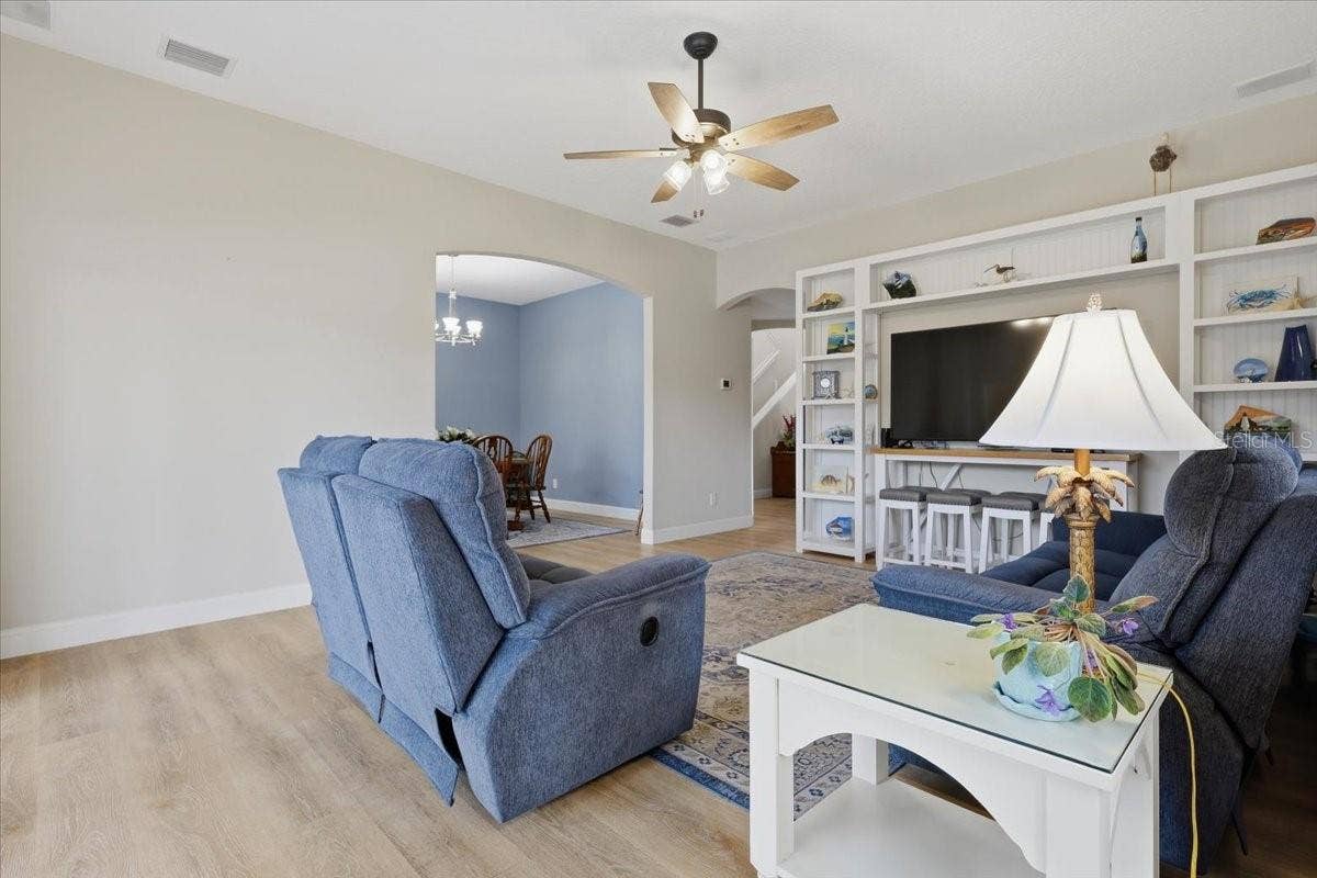 2 MARINA POINT PLACE, Palm Coast, FL 32137
