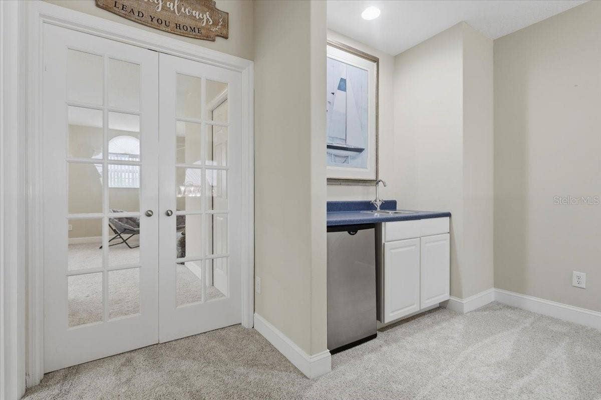 2 MARINA POINT PLACE, Palm Coast, FL 32137