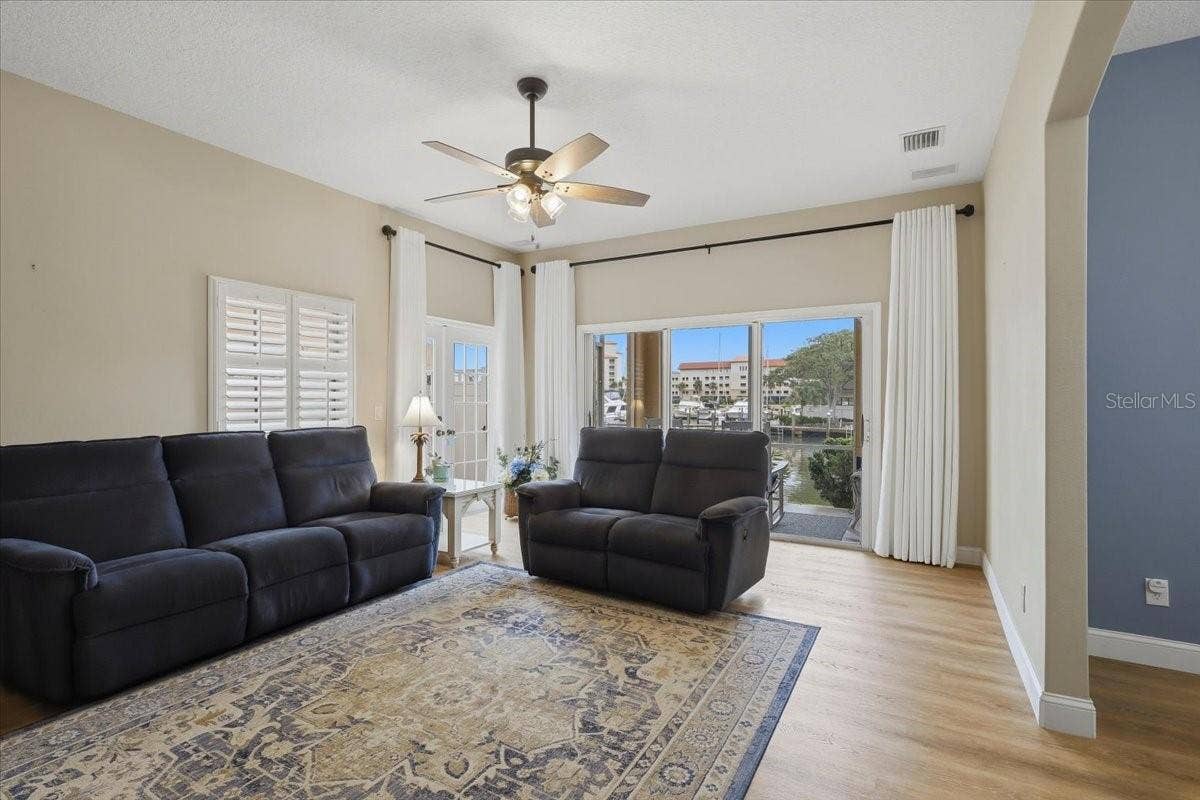 2 MARINA POINT PLACE, Palm Coast, FL 32137