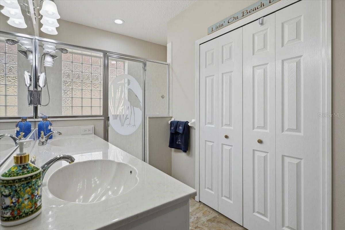 2 MARINA POINT PLACE, Palm Coast, FL 32137
