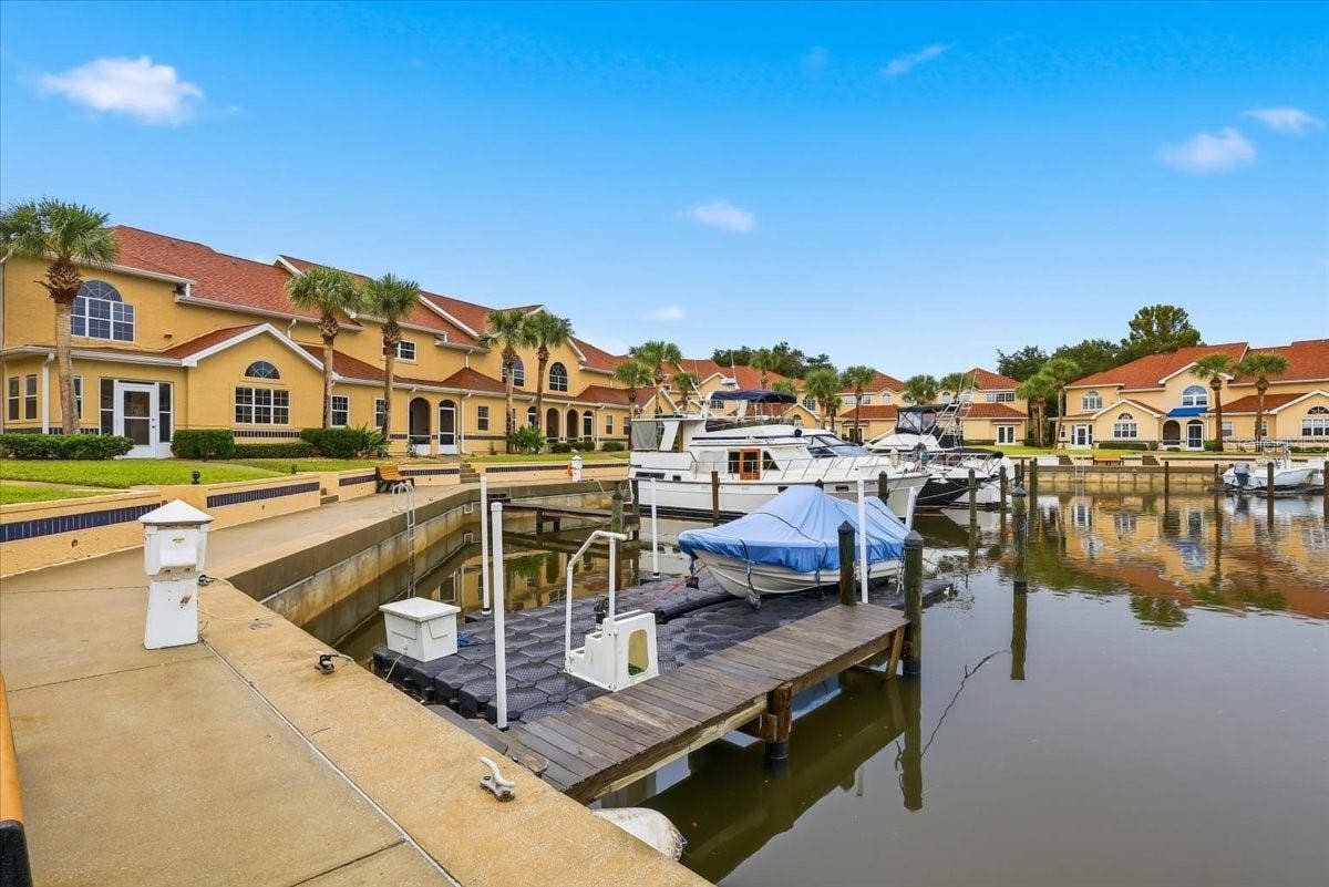 2 MARINA POINT PLACE, Palm Coast, FL 32137