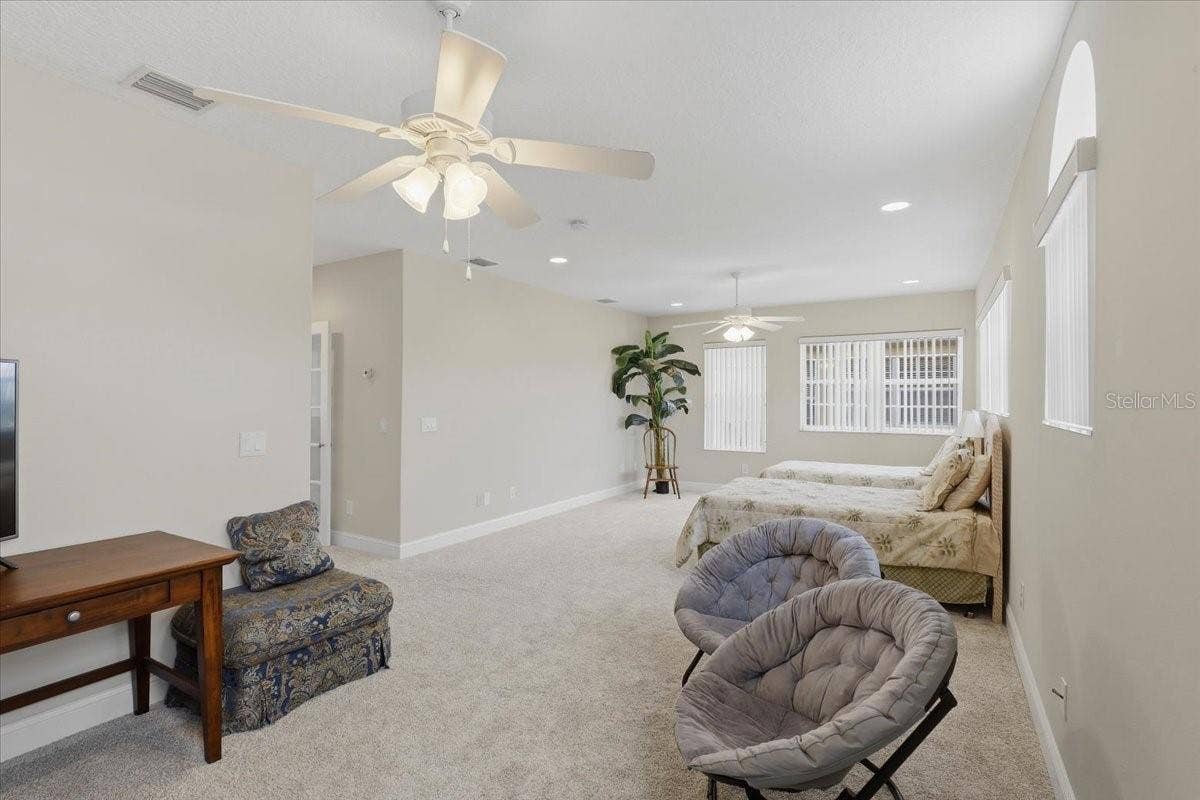 2 MARINA POINT PLACE, Palm Coast, FL 32137