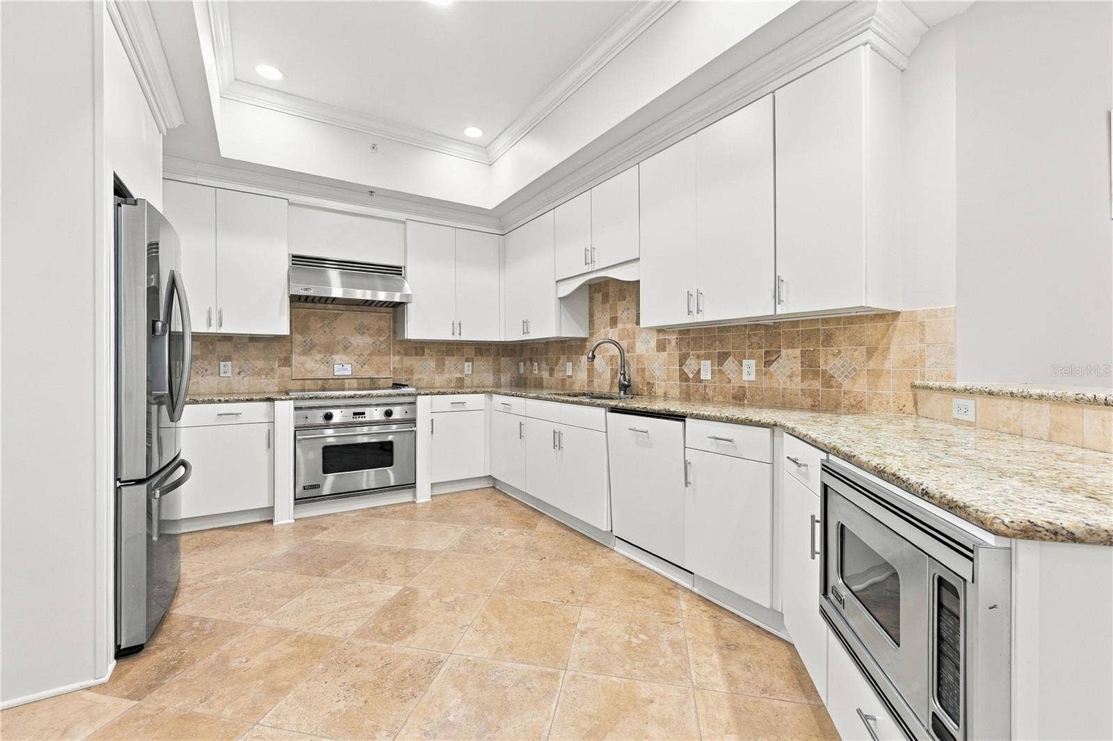 200 OCEAN CREST DRIVE, #542, Palm Coast, FL 32137 200 OCEAN CREST DRIVE, #542, Palm Coast, FL 32137