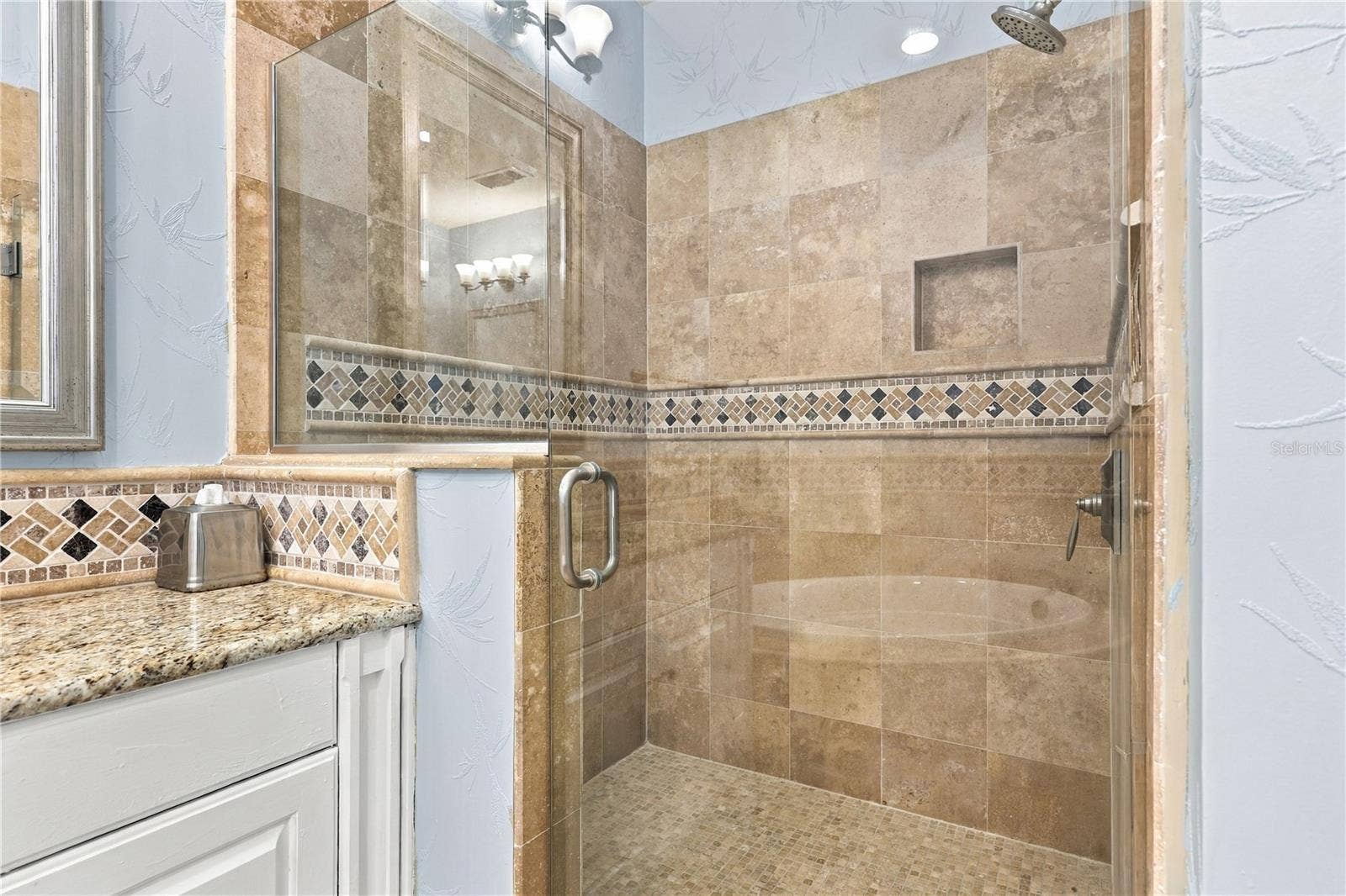 200 OCEAN CREST DRIVE, #542, Palm Coast, FL 32137 200 OCEAN CREST DRIVE, #542, Palm Coast, FL 32137