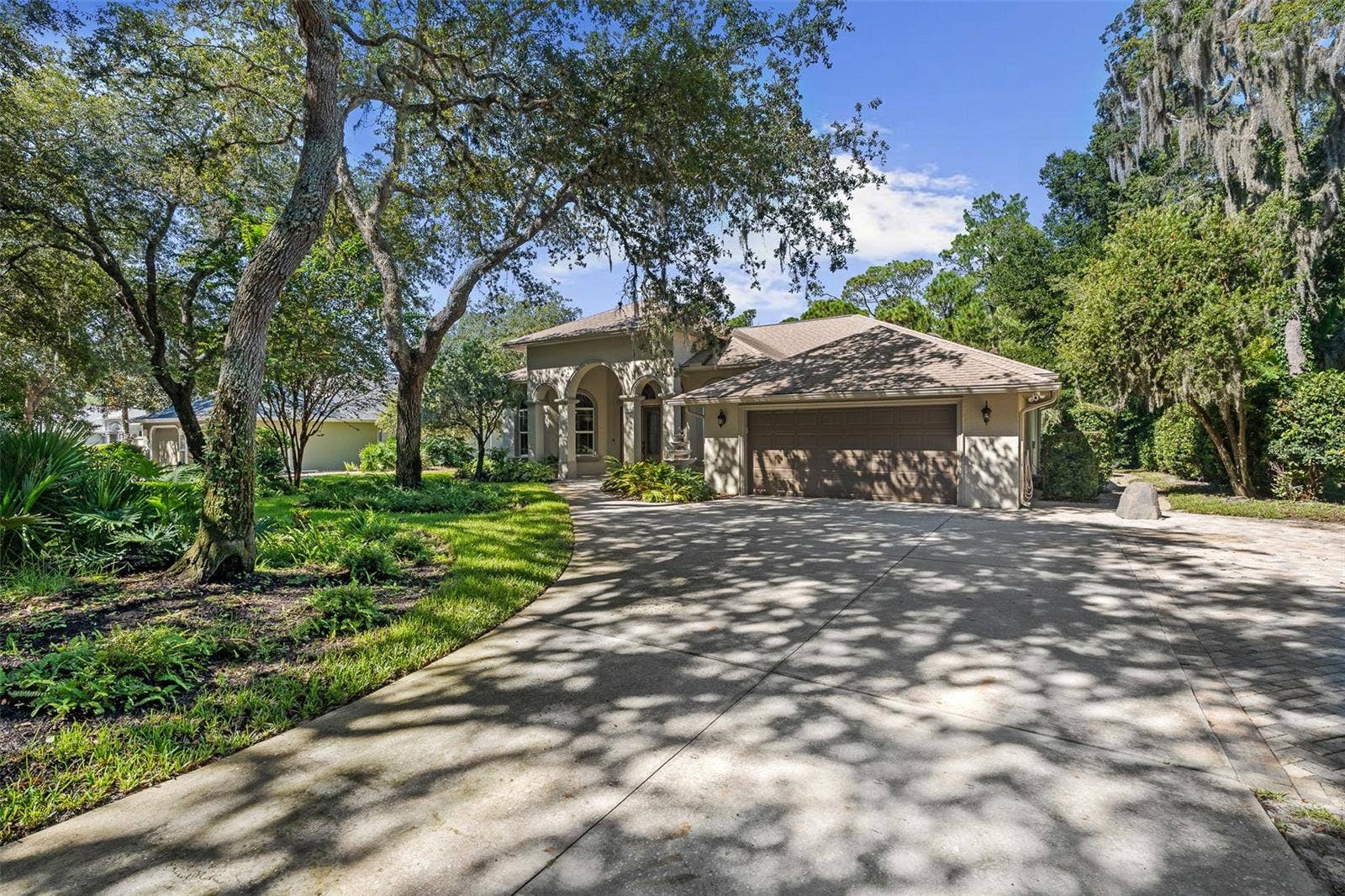3448 ACOMA DRIVE, Ormond Beach, FL 32174 Driveway View
