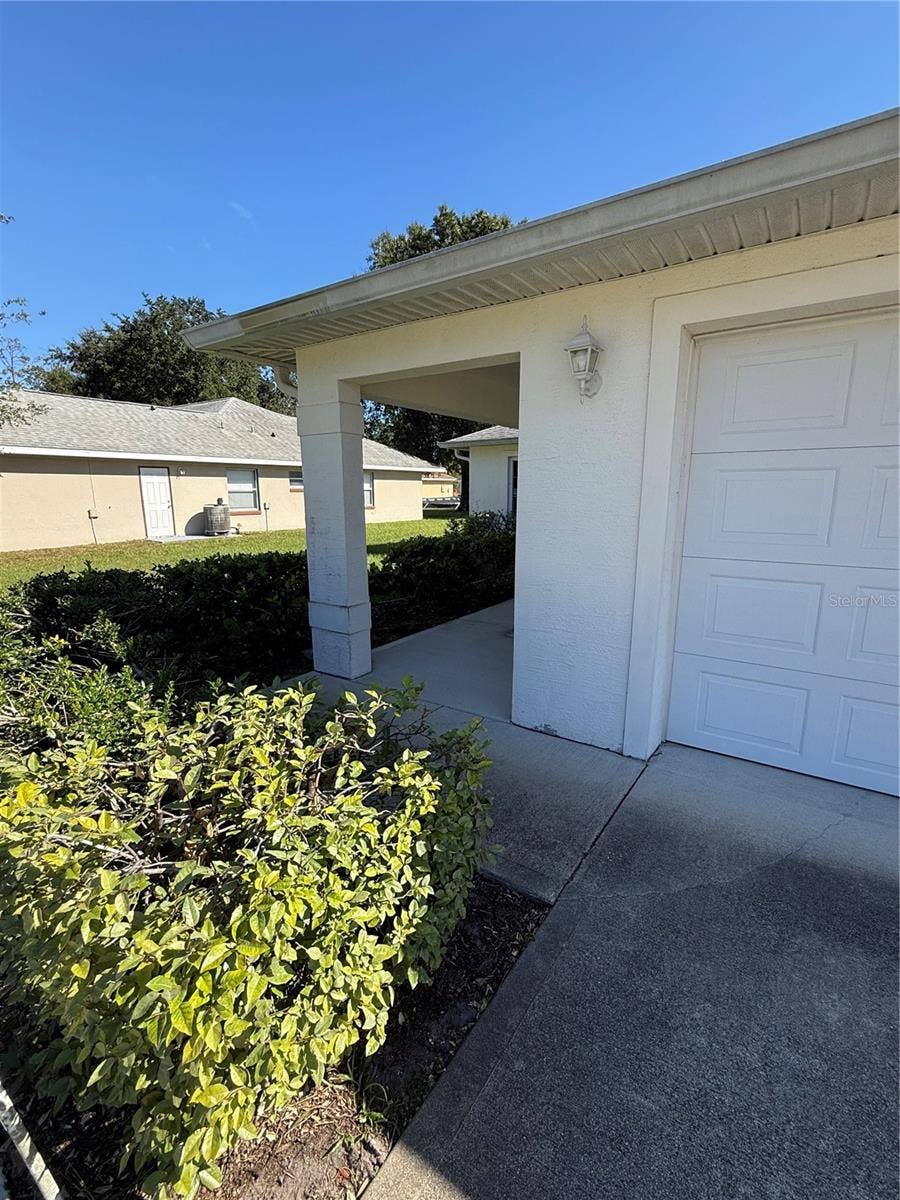 32 RAELAND LANE, Palm Coast, FL 32164 32 RAELAND LANE, Palm Coast, FL 32164