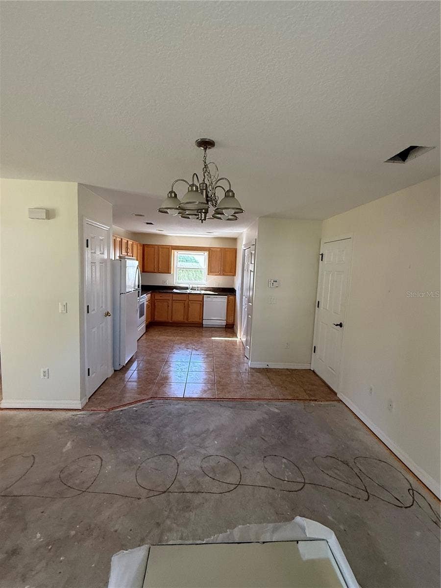 32 RAELAND LANE, Palm Coast, FL 32164 32 RAELAND LANE, Palm Coast, FL 32164