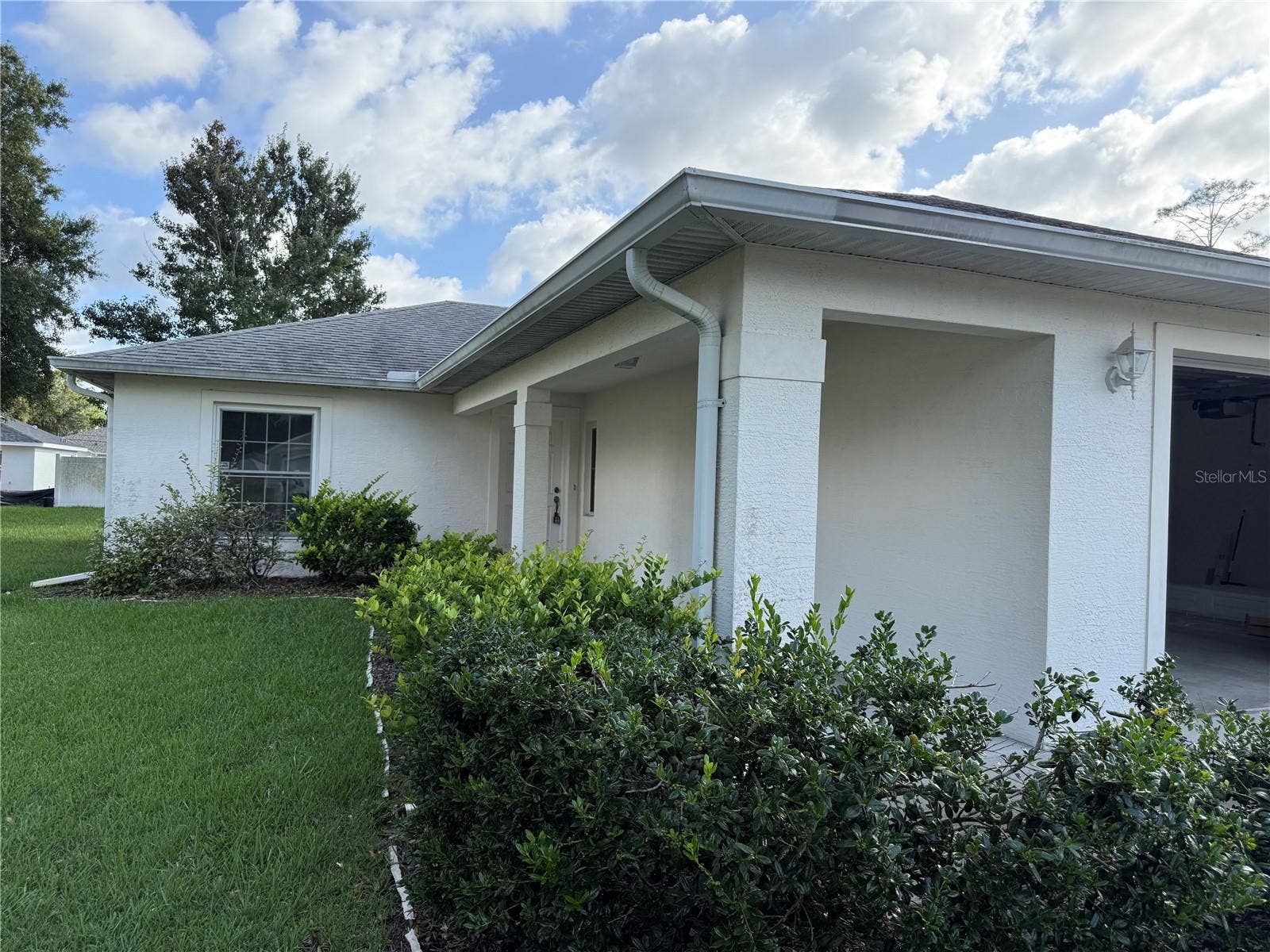 32 RAELAND LANE, Palm Coast, FL 32164 32 RAELAND LANE, Palm Coast, FL 32164