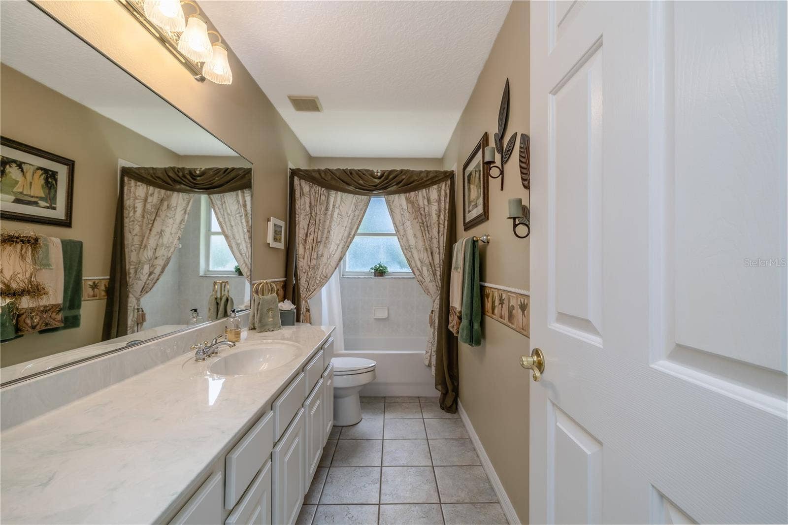 3626 MALLOW DRIVE, Ormond Beach, FL 32174 Guest Bathroom