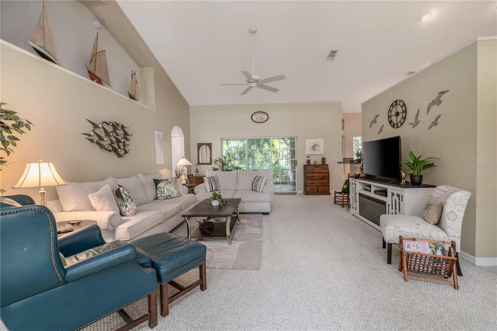 3626 MALLOW DRIVE, Ormond Beach, FL 32174 Living Room