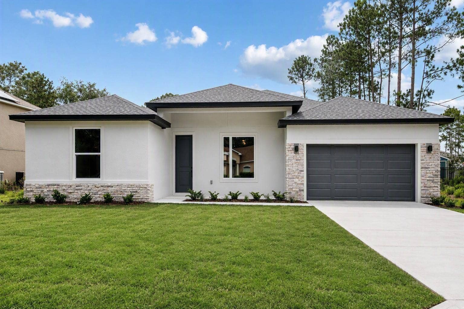 Photo of completed home; actual finishes and colors may vary