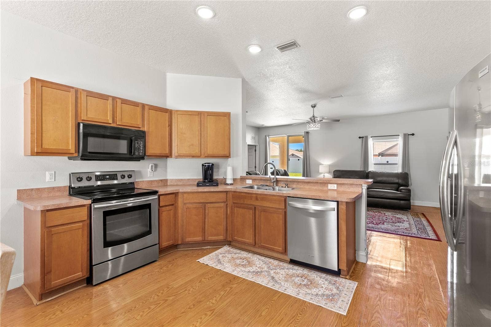 83 ROXBORO DRIVE, Palm Coast, FL 32164 83 ROXBORO DRIVE, Palm Coast, FL 32164
