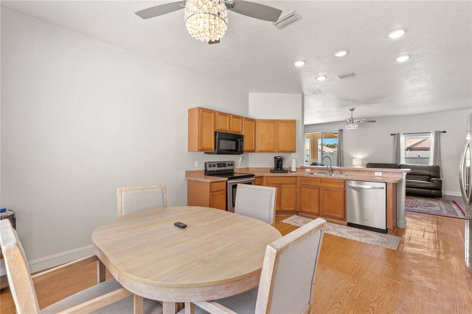83 ROXBORO DRIVE, Palm Coast, FL 32164 83 ROXBORO DRIVE, Palm Coast, FL 32164