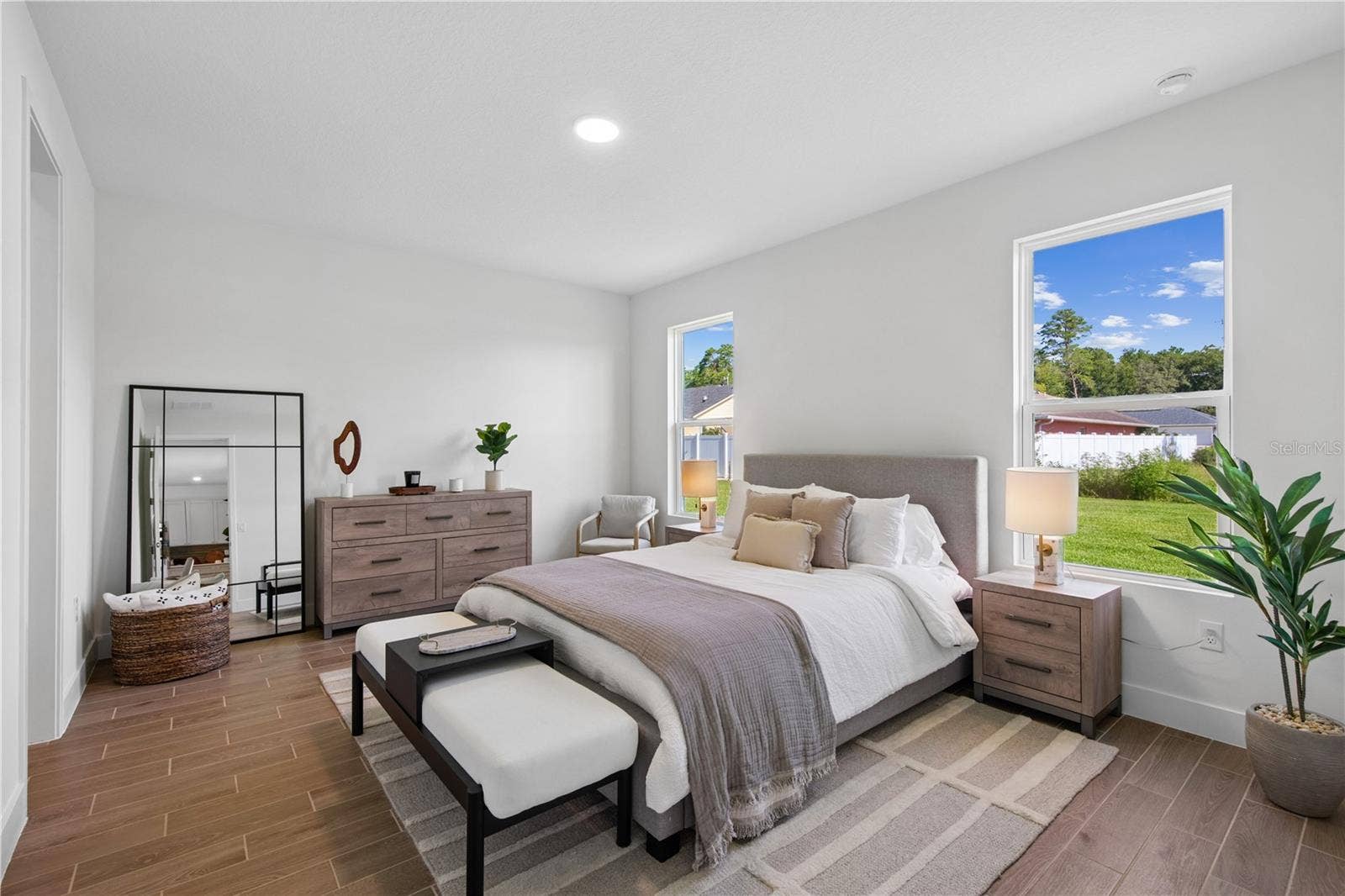 106 RAMBLEWOOD DRIVE, Palm Coast, FL 32164 Photo of completed model; actual finishes and colors may vary