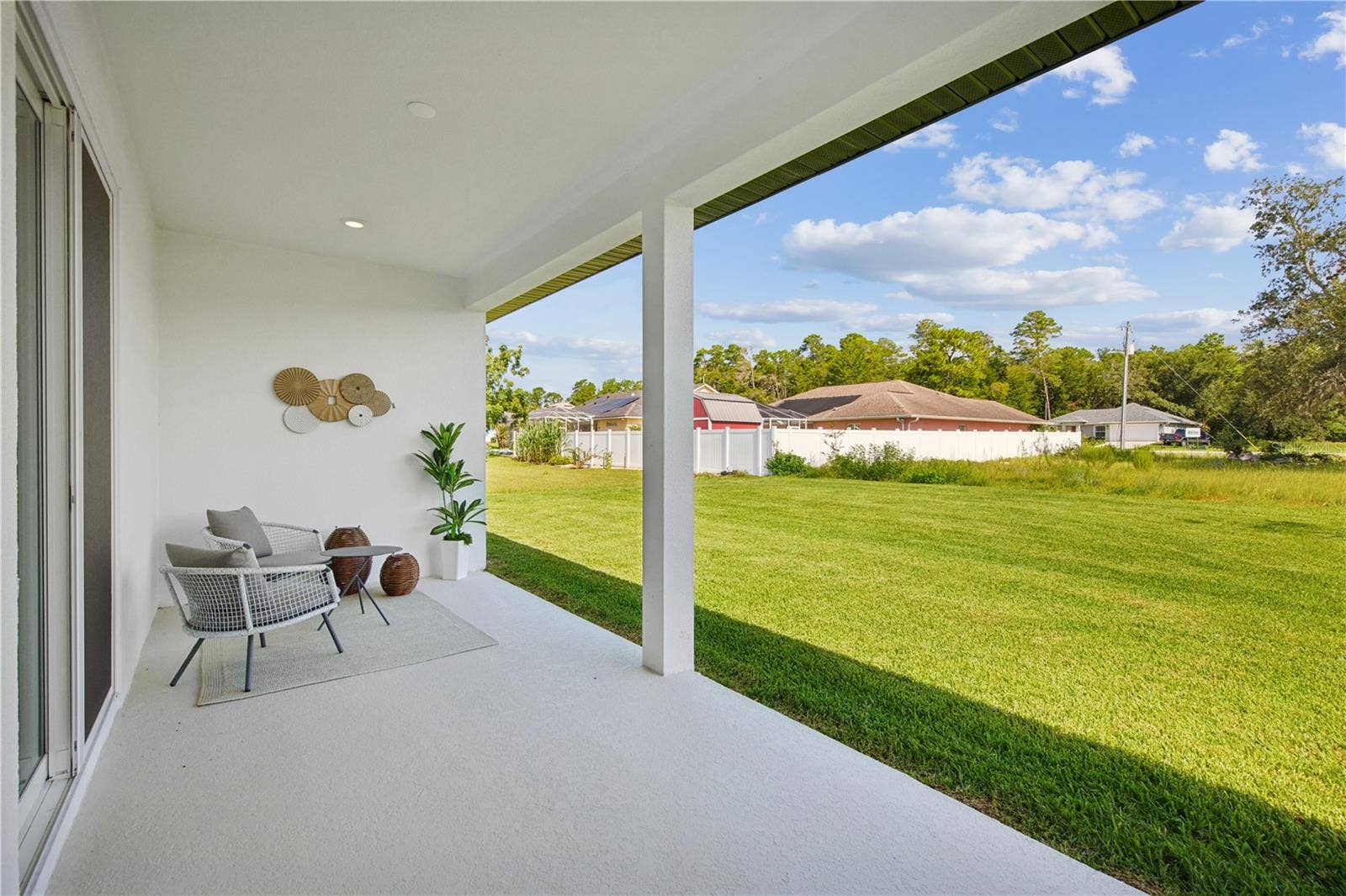 106 RAMBLEWOOD DRIVE, Palm Coast, FL 32164 Photo of completed model; actual finishes and colors may vary