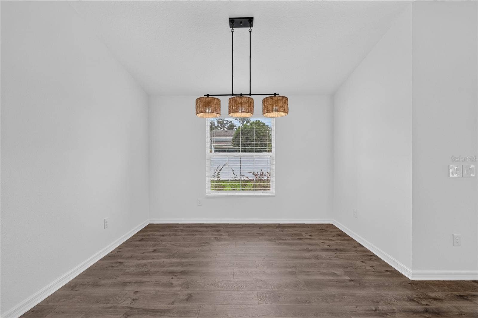 7262 MIDDLETON DRIVE, Middleton, FL 34762