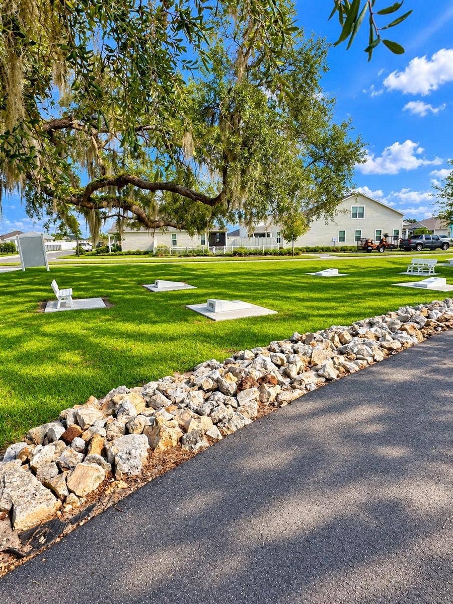 7262 MIDDLETON DRIVE, Middleton, FL 34762