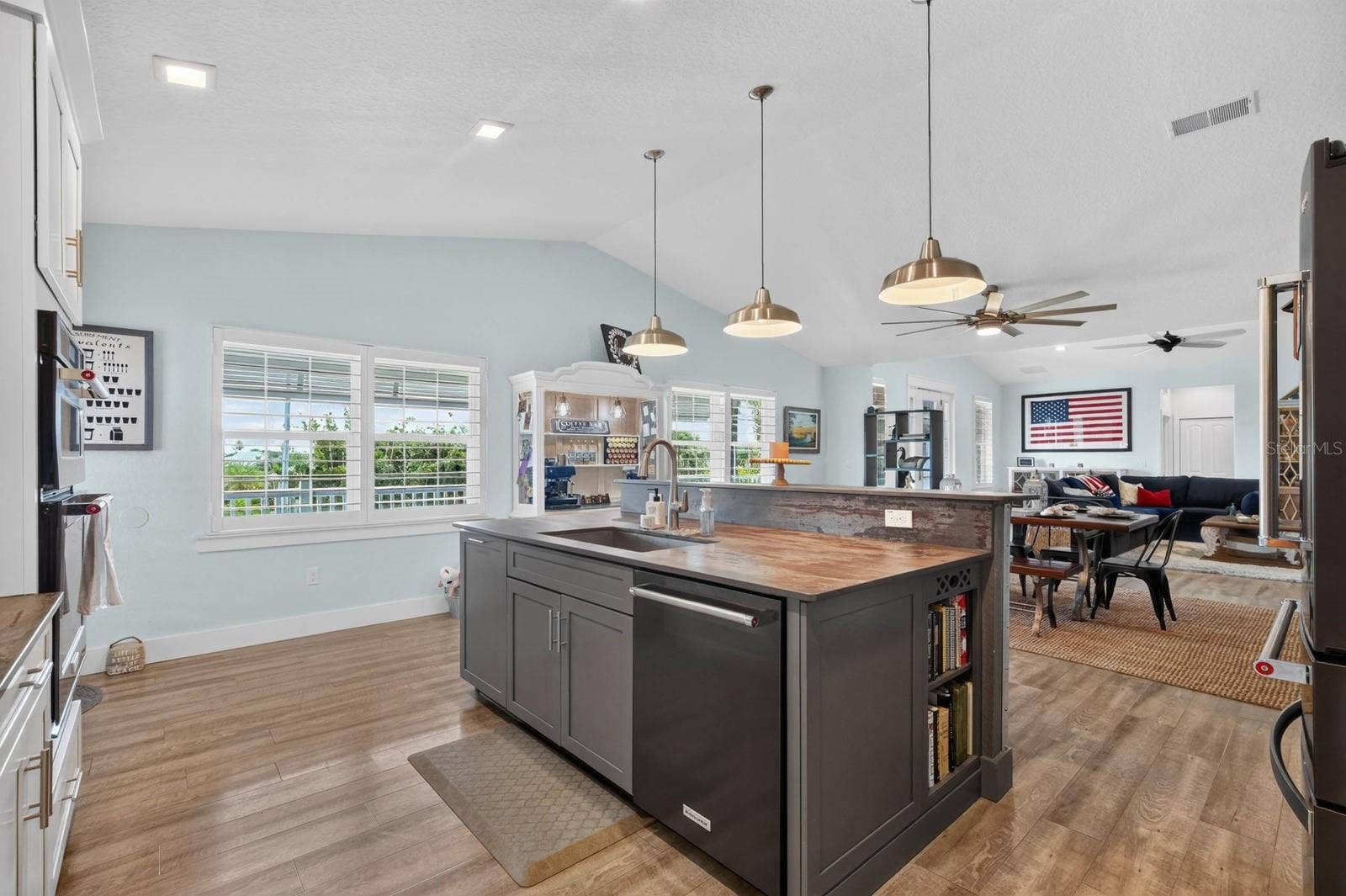 45 ROLLINS DRIVE, Palm Coast, FL 32137 45 ROLLINS DRIVE, Palm Coast, FL 32137