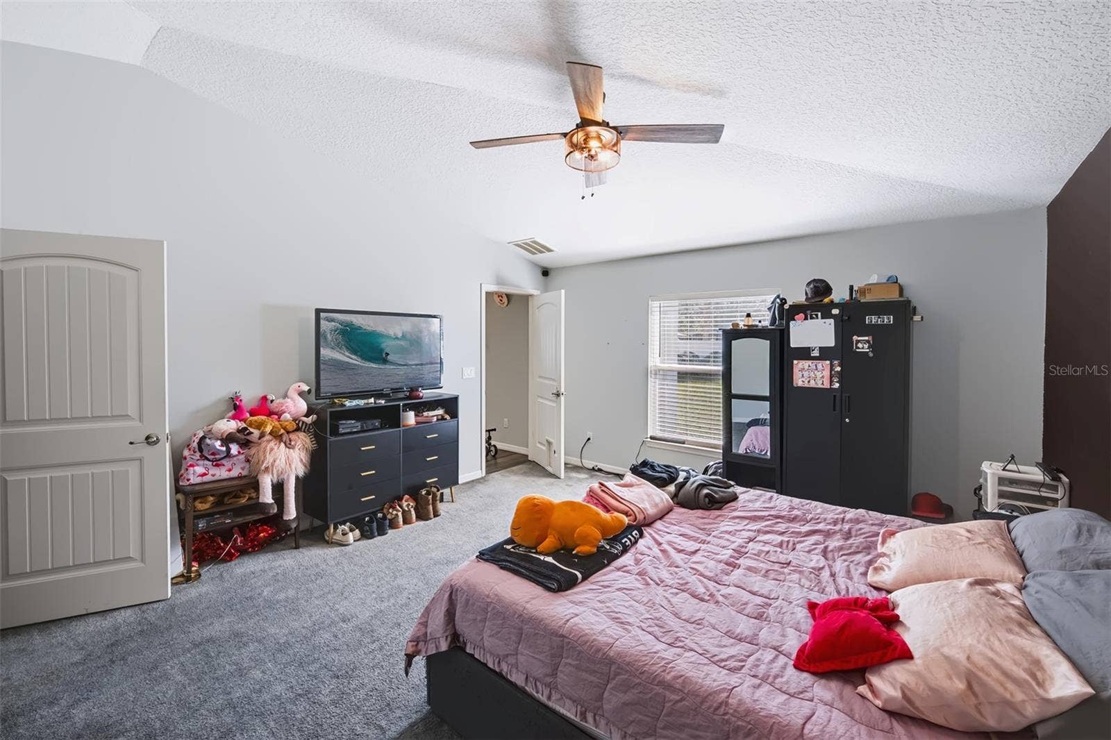18 POST OAK LANE, Palm Coast, FL 32164 18 POST OAK LANE, Palm Coast, FL 32164
