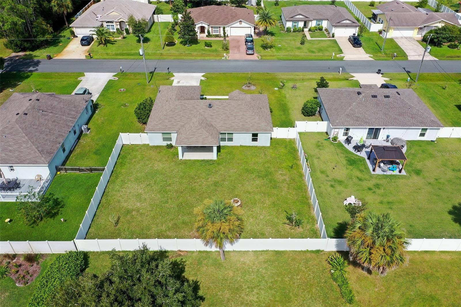 18 POST OAK LANE, Palm Coast, FL 32164 18 POST OAK LANE, Palm Coast, FL 32164
