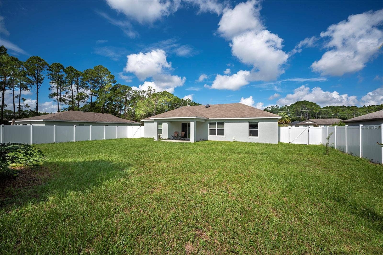 18 POST OAK LANE, Palm Coast, FL 32164 18 POST OAK LANE, Palm Coast, FL 32164