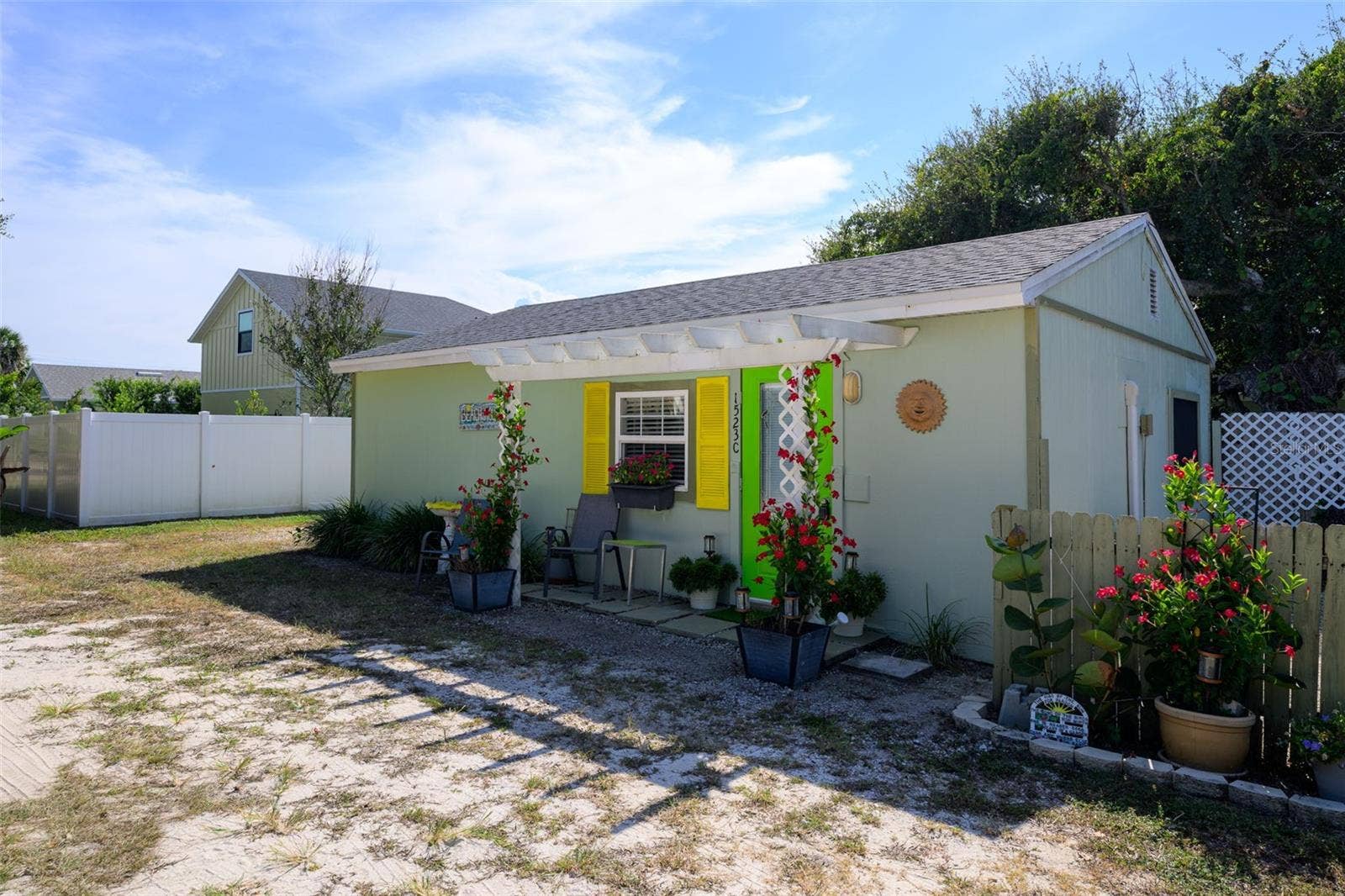 1523 S DAYTONA AVENUE, Flagler Beach, FL 32136 mother-in-law/cottage