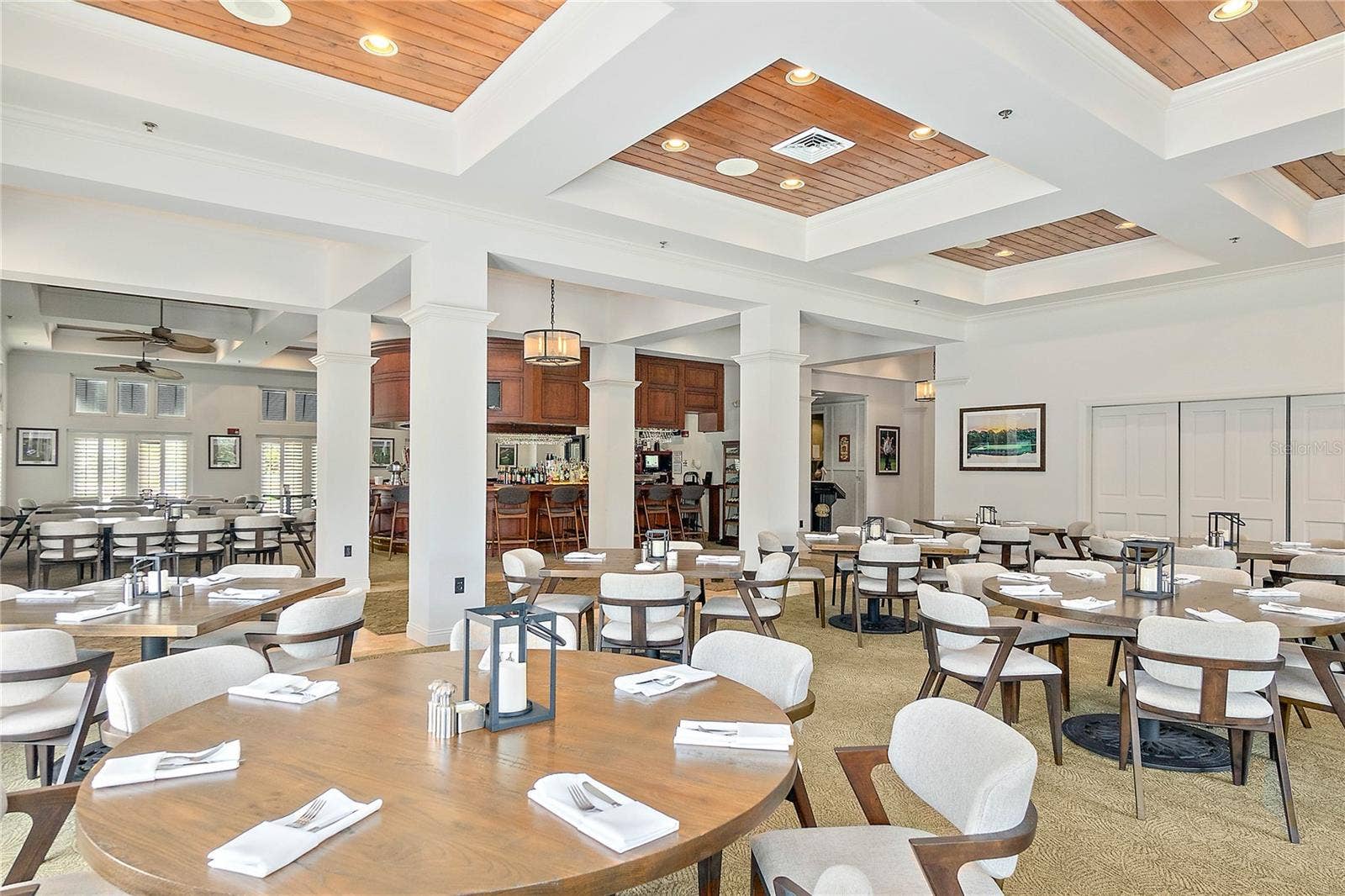 Golf Club Dining
