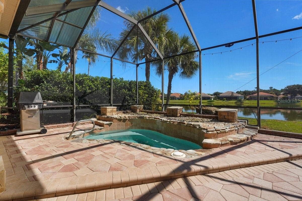 56 OAK VIEW CIRCLE W, Palm Coast, FL 32137 56 OAK VIEW CIRCLE W, Palm Coast, FL 32137