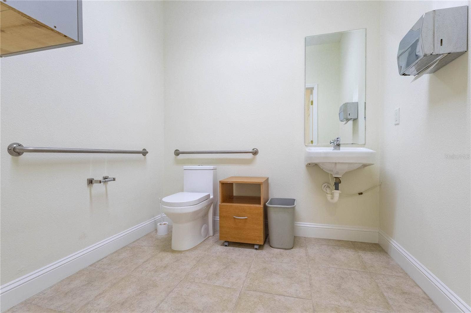 389 PALM COAST PARKWAY SW, #2, Palm Coast, FL 32137 389 PALM COAST PARKWAY SW, #2, Palm Coast, FL 32137