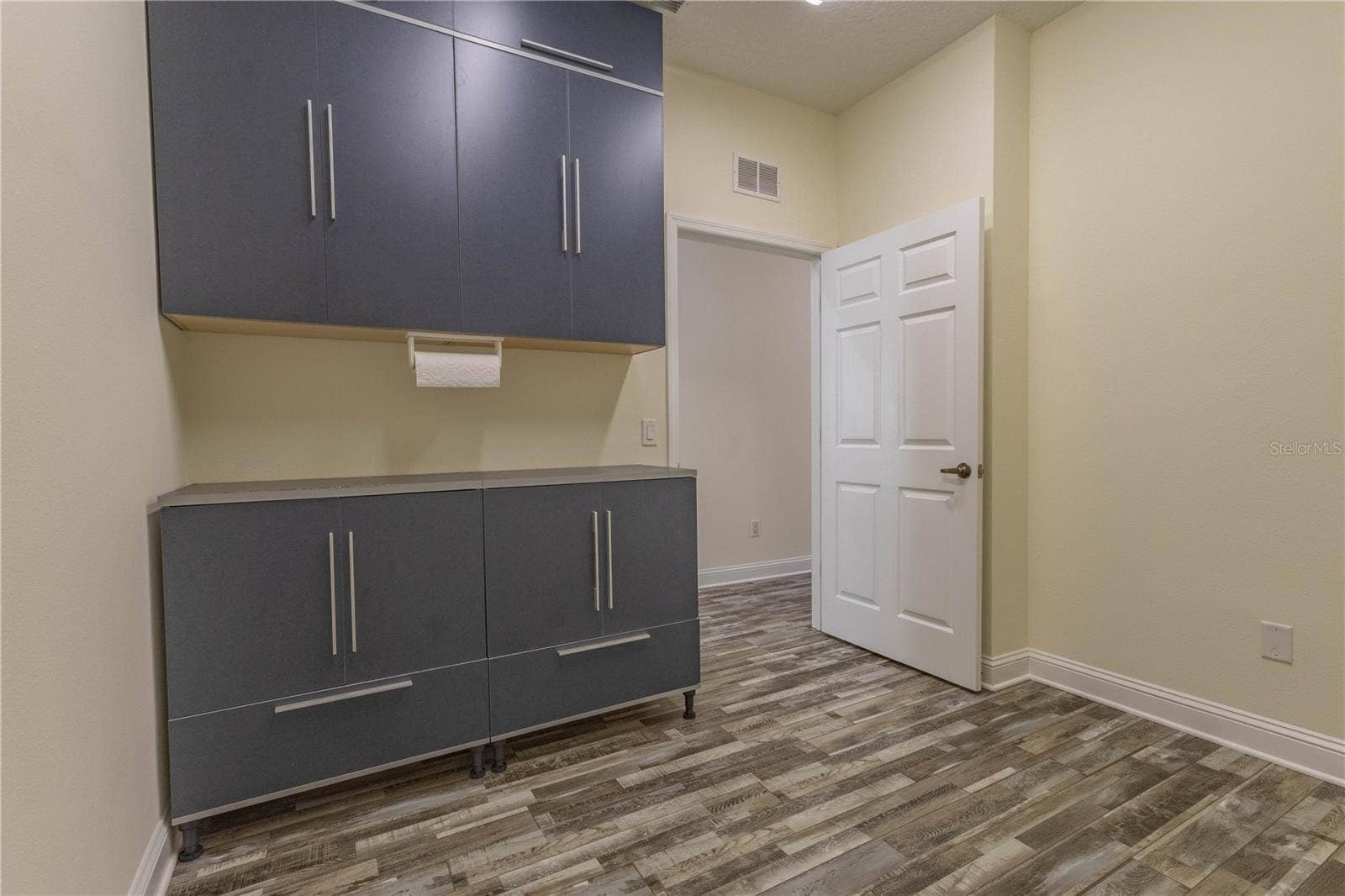 389 PALM COAST PARKWAY SW, #2, Palm Coast, FL 32137 389 PALM COAST PARKWAY SW, #2, Palm Coast, FL 32137