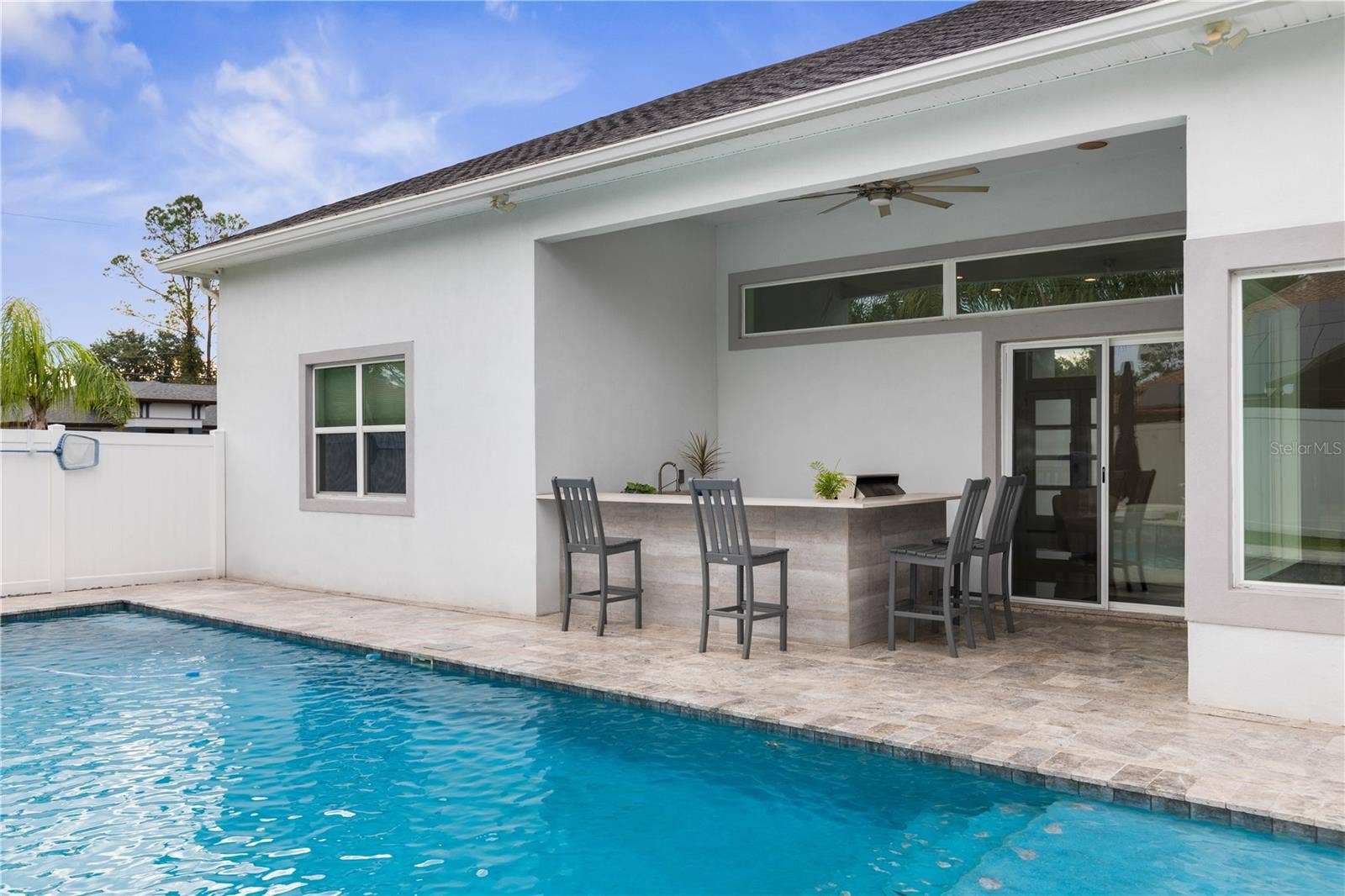 2 ROBIN PLACE, Palm Coast, FL 32164 Full summer kitchen