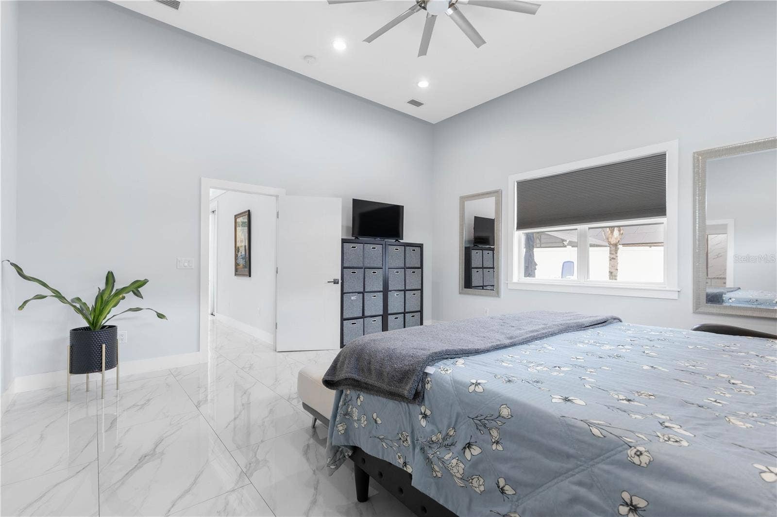 2 ROBIN PLACE, Palm Coast, FL 32164 Primary suite