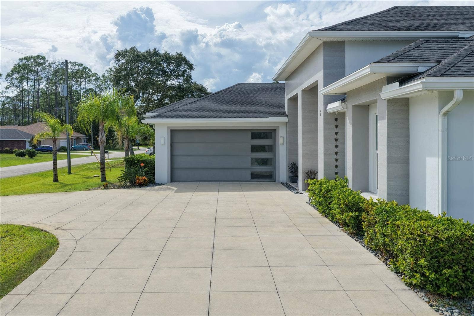 2 ROBIN PLACE, Palm Coast, FL 32164 Circular driveway with oversized side entry garage