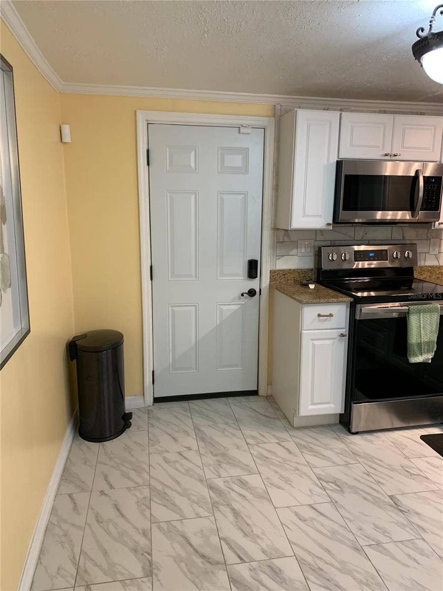 1724 HELENA STREET, Jacksonville, FL 32208 Interior Duplex Images