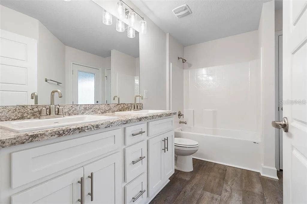 5 RANDOLPH DRIVE, Palm Coast, FL 32164 5 RANDOLPH DRIVE, Palm Coast, FL 32164