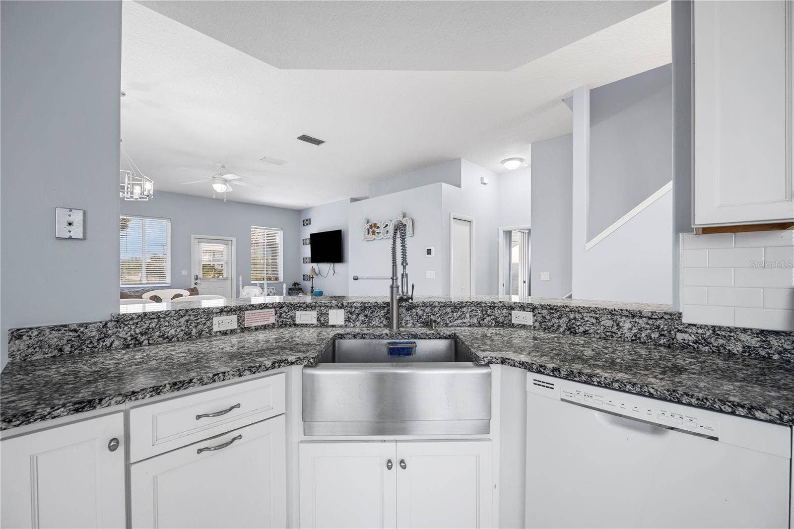 7094 N OCEAN SHORE BOULEVARD, Palm Coast, FL 32137 7094 N OCEAN SHORE BOULEVARD, Palm Coast, FL 32137