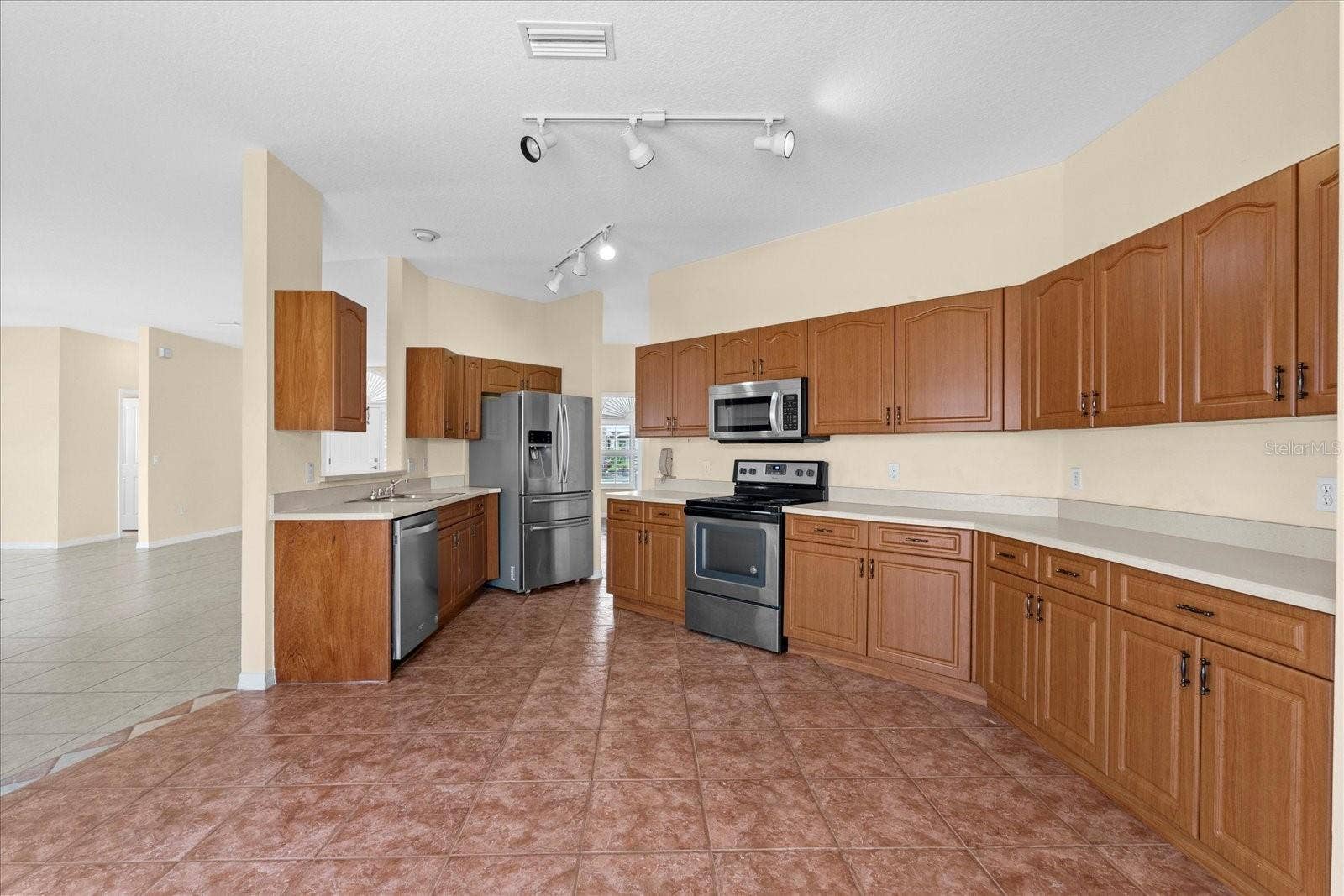 7 BEACHSIDE DRIVE, Palm Coast, FL 32137 7 BEACHSIDE DRIVE, Palm Coast, FL 32137