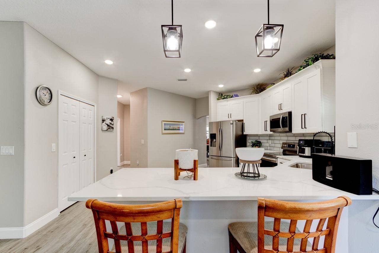 37 WOODLYN LANE, Palm Coast, FL 32164 37 WOODLYN LANE, Palm Coast, FL 32164